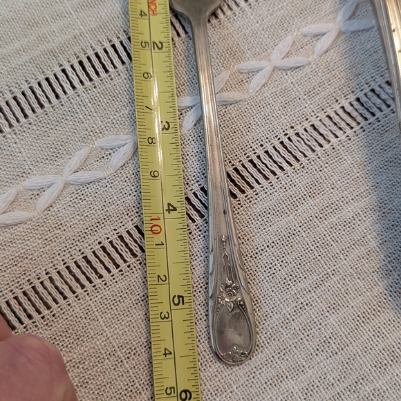 Vintage 1946 (8) Silver plated Cocktail Forks - "Newport" Pattern - Picture 5 of 7